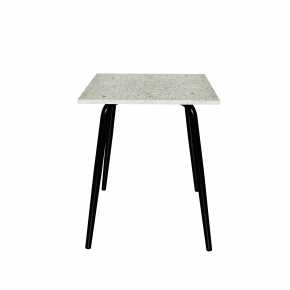Table en Plastique Recyclé Vert - Pieds Noirs - 65x60