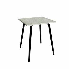 Table en Plastique Recyclé Vert - Pieds Noirs - 65x60