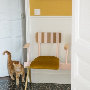 Banc Anouk 2 places - Dossiers French Riviera Ocre & Assises en velours Ocre, Structure & pieds Rose poudré