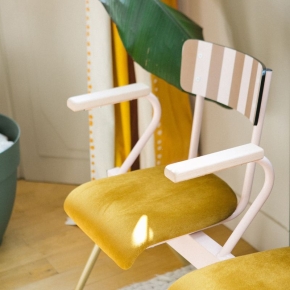Banc Anouk 3 places - Dossiers French Riviera Ocre & Assises en velours Ocre, Structure & pieds Rose poudré