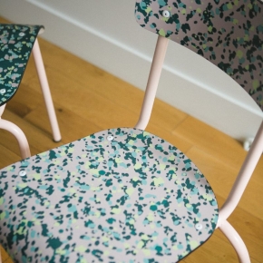 Chaise d’écolier Adulte Suzie Stratifié Dossier & Assise imprimé Minéral Rose - pieds Rose Poudré
